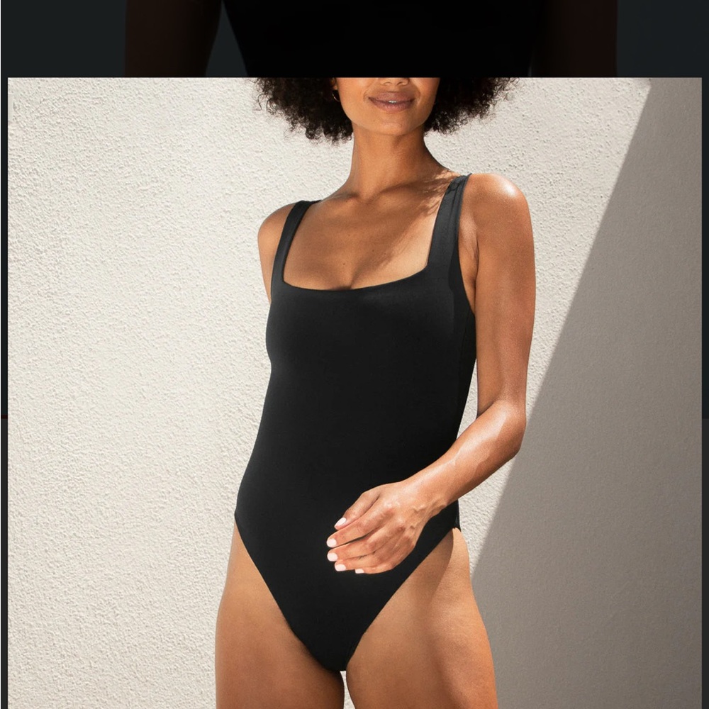 Left on Friday Streamline Suit